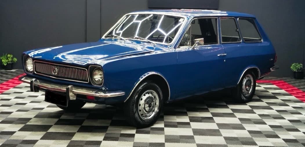 Ford Corcel Belina 1973 — clássico restaurado, azul deslumbrante